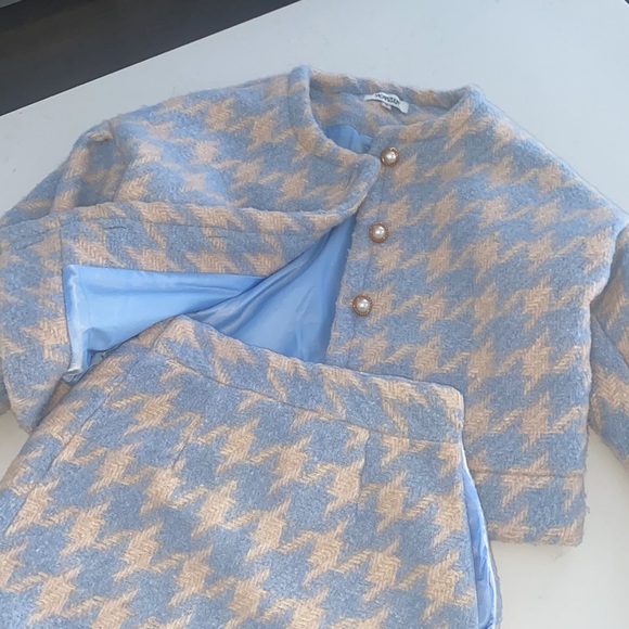 Blue Houndstooth Jacket and Skirt Set!! - Picture 5 of 8
